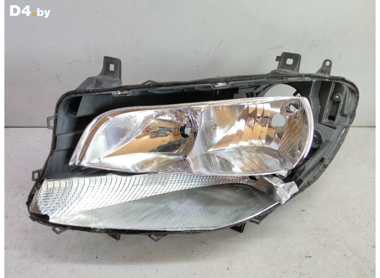 Фара левая к Mercedes Sprinter 2020 г.