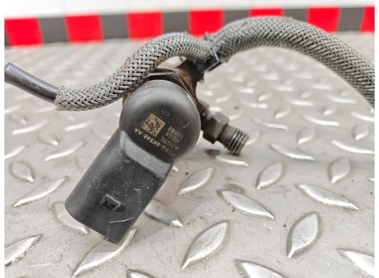 Форсунка к Peugeot 607, 2005г.