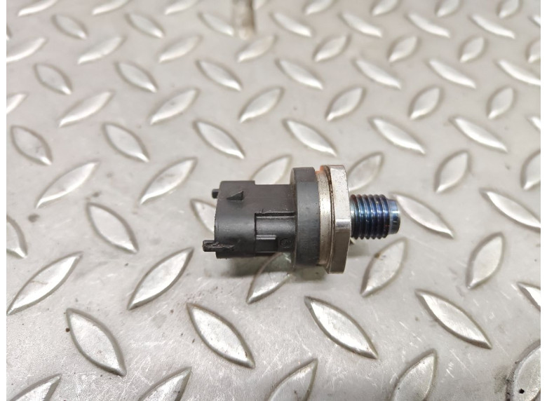 Датчик давления топлива к Opel Astra, 2006г.