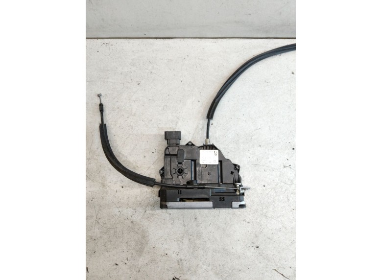 Замок двери передней правой к Peugeot Boxer