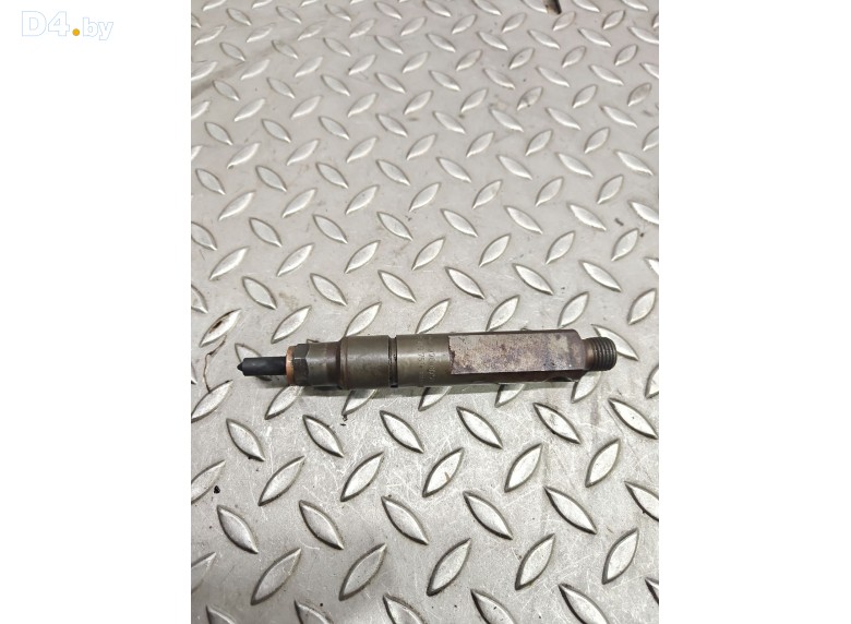 Форсунка к Volvo V40 1998 г.