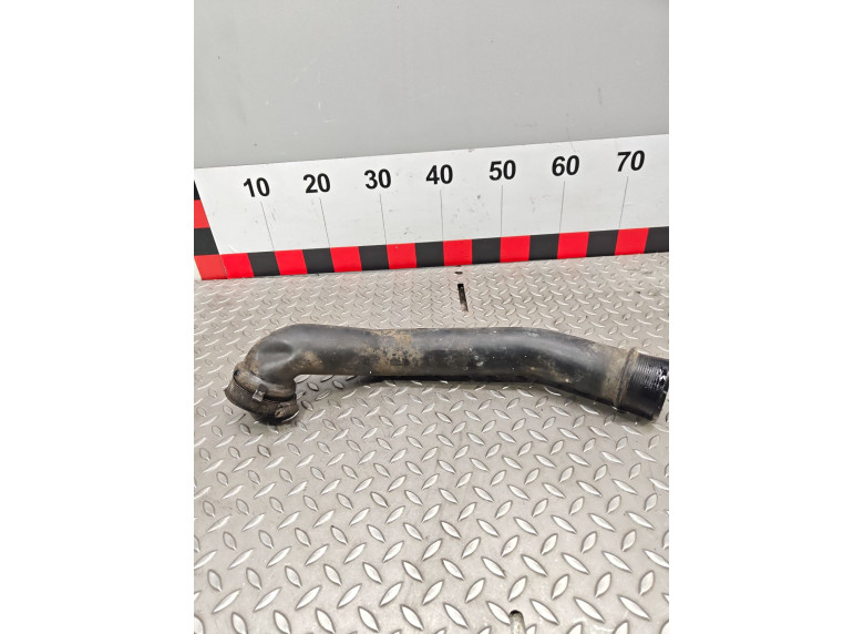 Патрубок интеркулера к Volvo V40, 1999г.