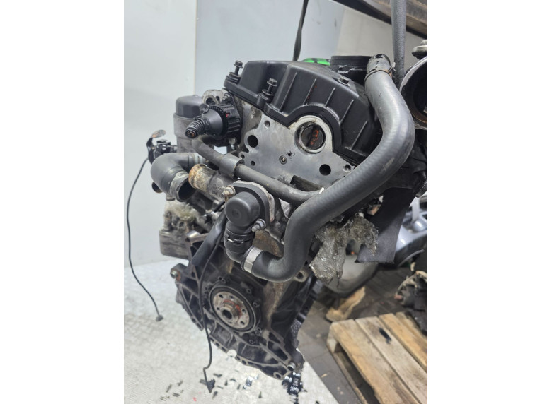 Двигатель к Volkswagen Passat, 2002г.