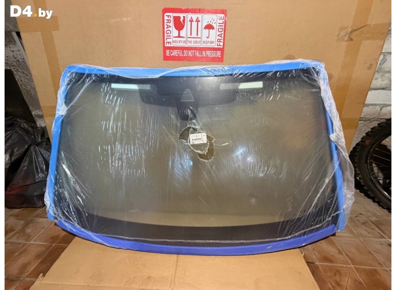 Стекло лобовое к BMW 5G30/G31 2022 г.