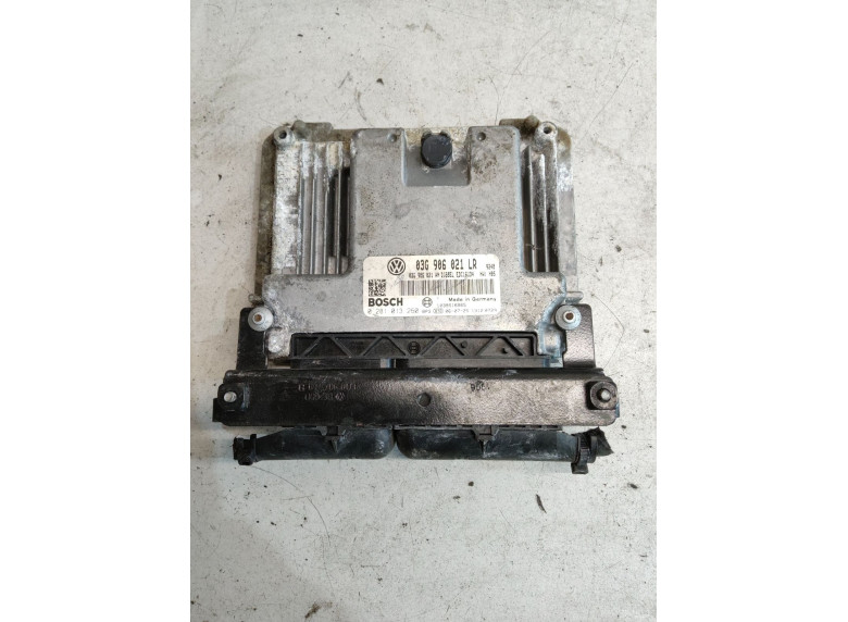 Блок управления двигателем к Volkswagen Passat, 2006г.
