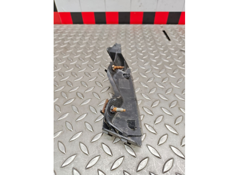 Кронштейн крепления бампера переднего к Volkswagen Passat, 2007г.