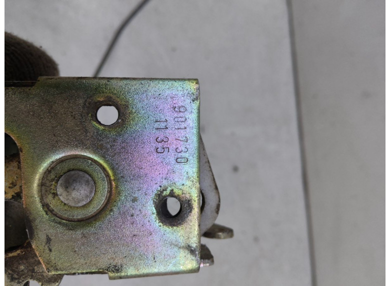 Замок двери сдвижной к Замок двери сдвижной к Mercedes Sprinter 1999 г. Sprinter