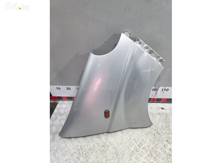 Крыло переднее правое к Renault Trafic 2004 г.