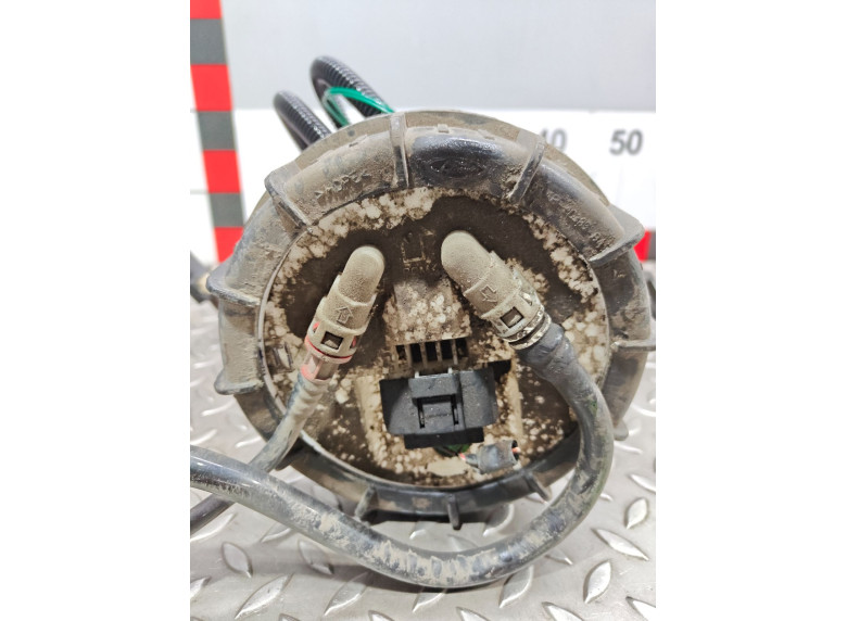 Колба в бак к Ford Focus, 2001г.