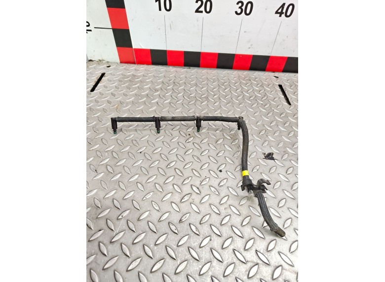 Трубка обратки форсунок к Peugeot Expert