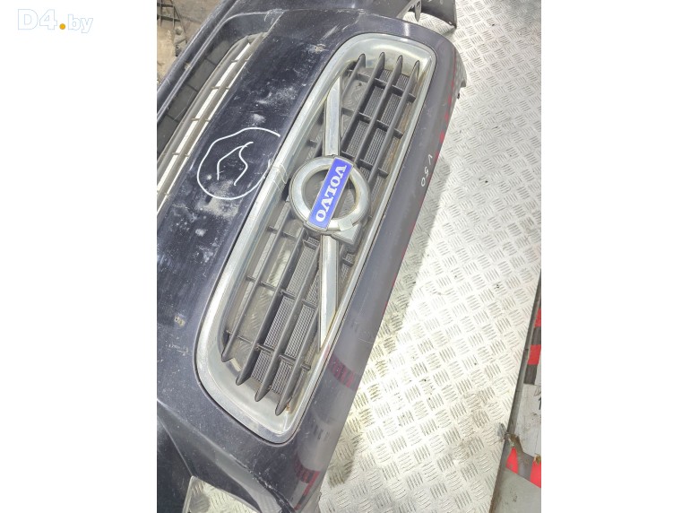 Решетка радиатора к Volvo V50 2008 г.