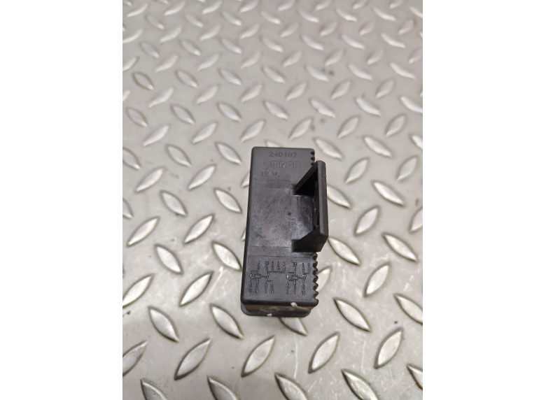 Реле бензонасоса к Peugeot 607, 2001г.