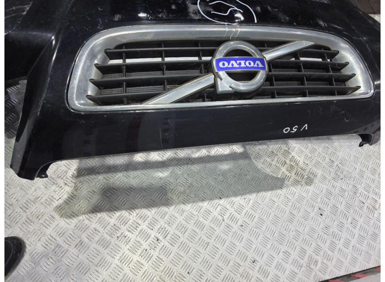Бампер передний к Volvo V50, 2008г.