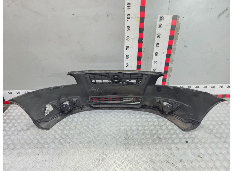 Бампер передний к Volvo V50, 2008г.