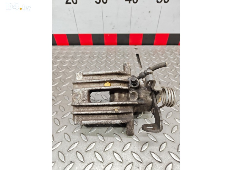 Суппорт задний левый к Audi A4 2003 г.