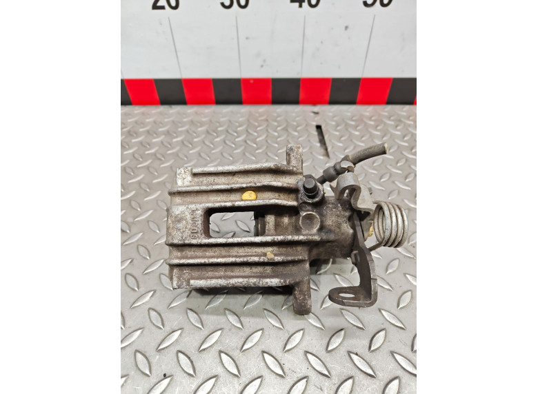 Суппорт задний левый к Audi A4, 2003г.