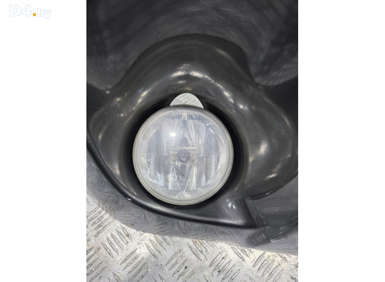 Фара противотуманная правая к Jeep GrandCherokee 2004 г.