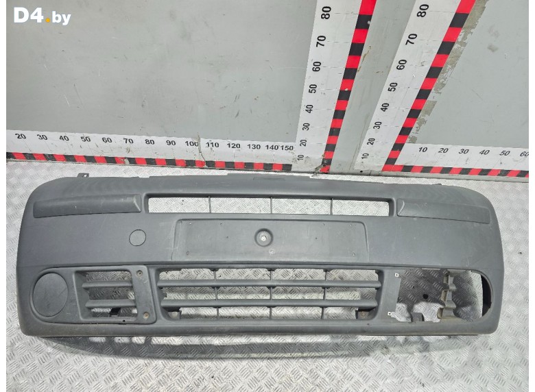 Бампер передний к Renault Trafic 2005 г.