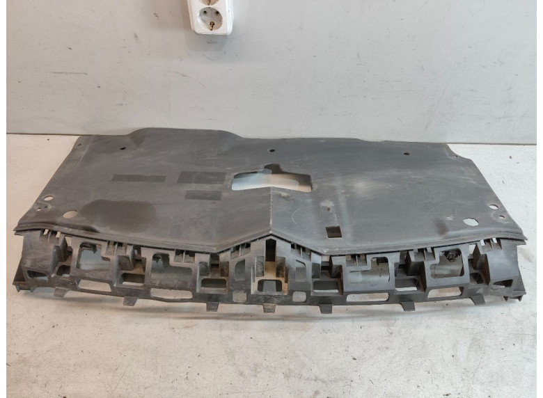 Накладка замка капота к Citroen C5, 2011г.