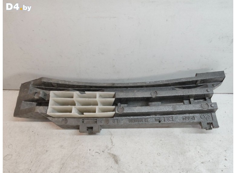 Абсорбер бампера к Renault Espace 1999 г.