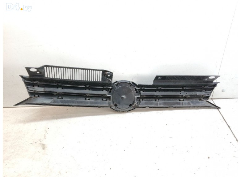 Решетка радиатора к Volkswagen Golf 2011 г.