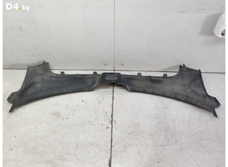 Накладка замка капота к Audi A6 2007 г.