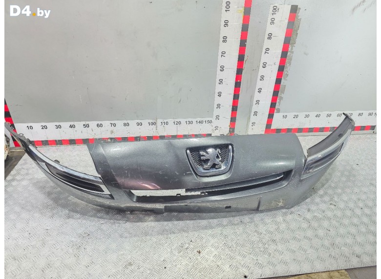 Бампер передний к Peugeot 5008 2011 г.