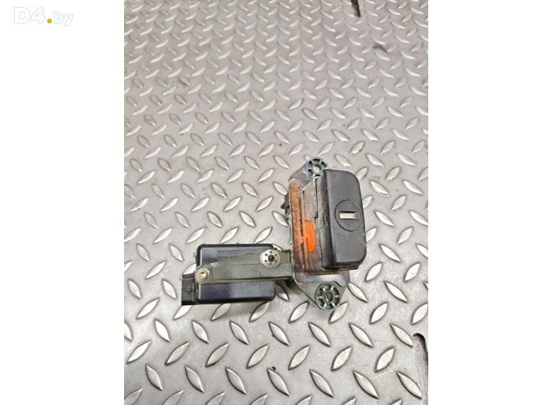 Кнопка открытия багажника к Renault Megane 1998 г.