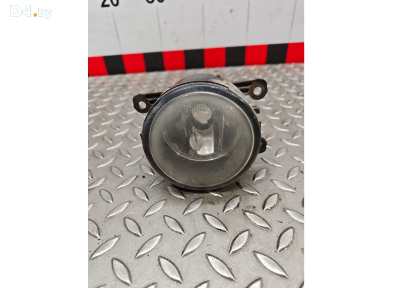 Фара противотуманная правая к Renault Megane 2007 г.