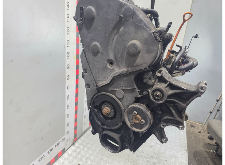 Двигатель к Двигатель к Audi A6 1999 г. Passat