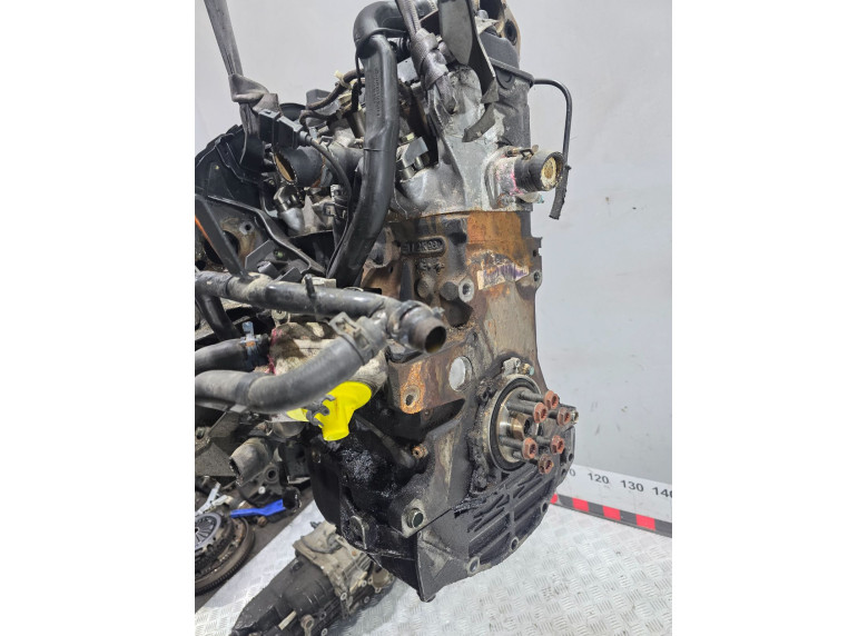 Двигатель к Двигатель к Audi A6 1999 г. Passat