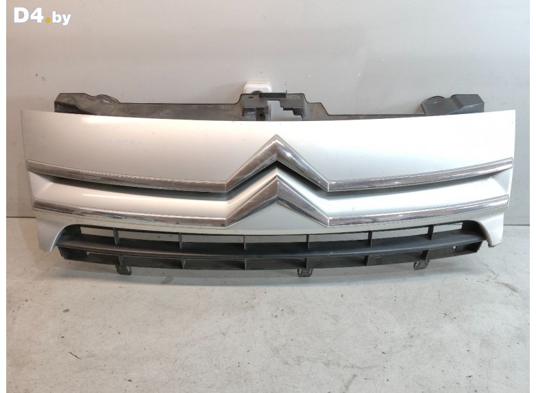 Решетка радиатора к Citroen Jumpy 2010 г.