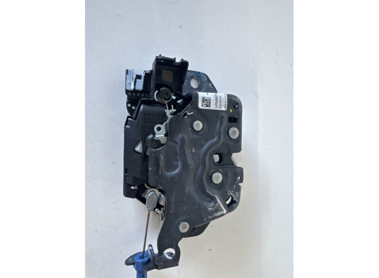 Замок багажника к BMW XM G09, 2023г.