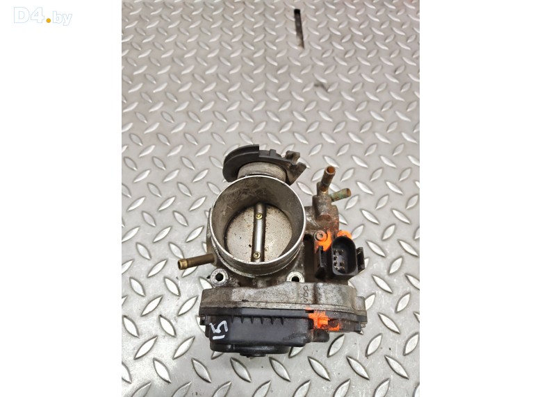 Заслонка дроссельная к Volkswagen Golf 2000 г.