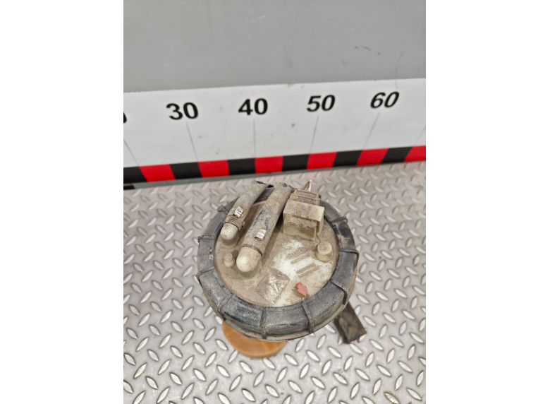 Колба в бак к Renault Espace, 1994г.