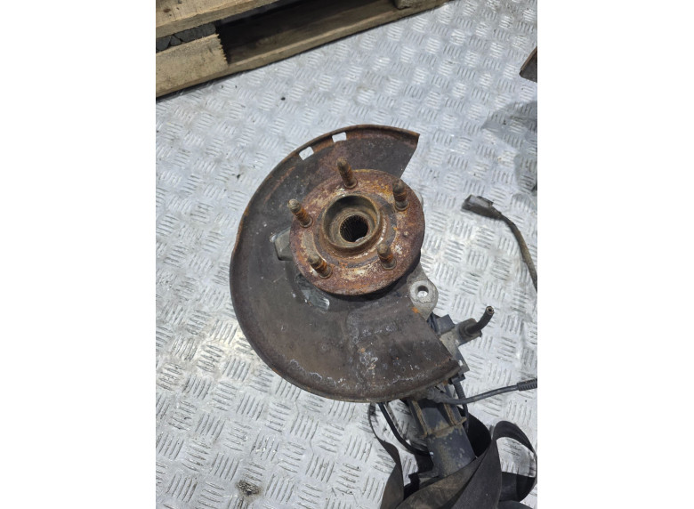 Кулак поворотный левый к Opel Insignia, 2009г.