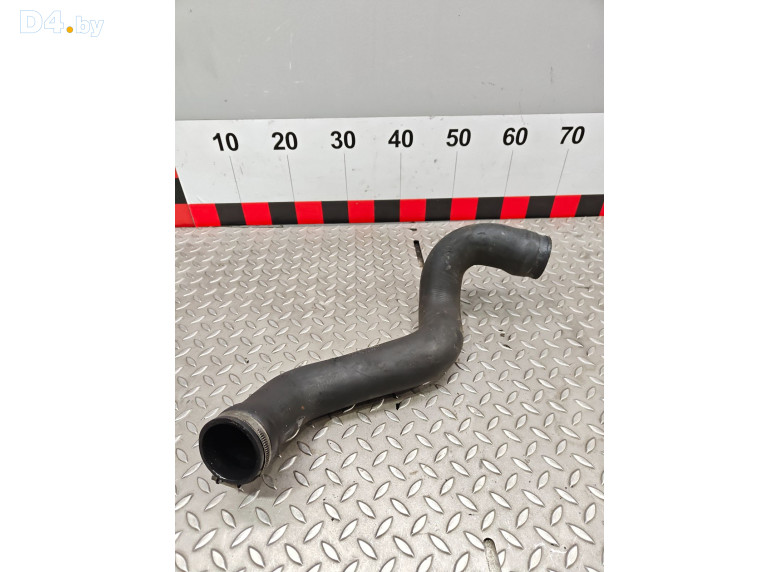 Патрубок интеркулера к Volkswagen Passat 1999 г.