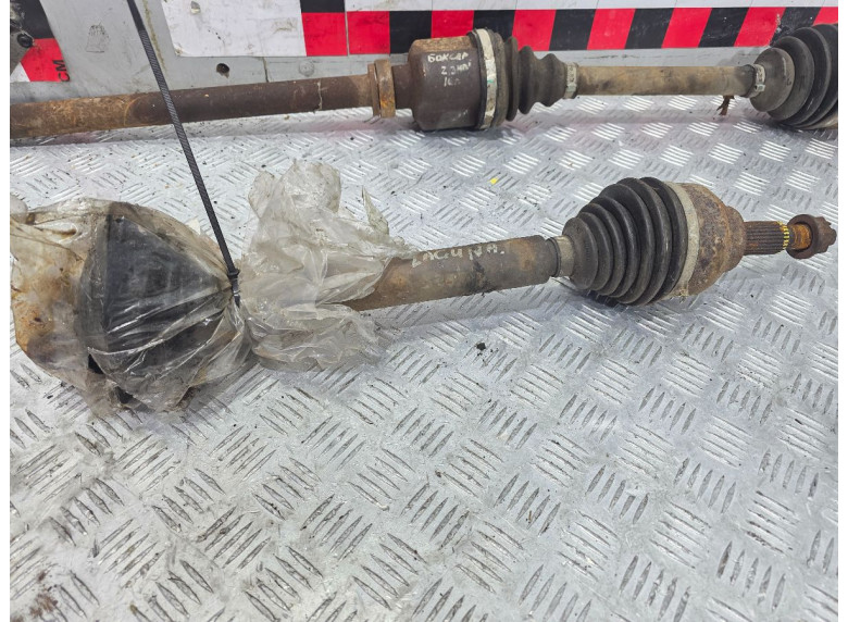 Полуось передняя левая (приводной вал, ШРУС) к Renault Laguna, 2004г.