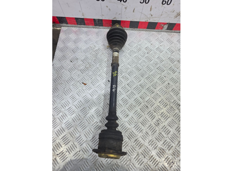 Полуось передняя левая (приводной вал, ШРУС) к Audi A6, 1995г.