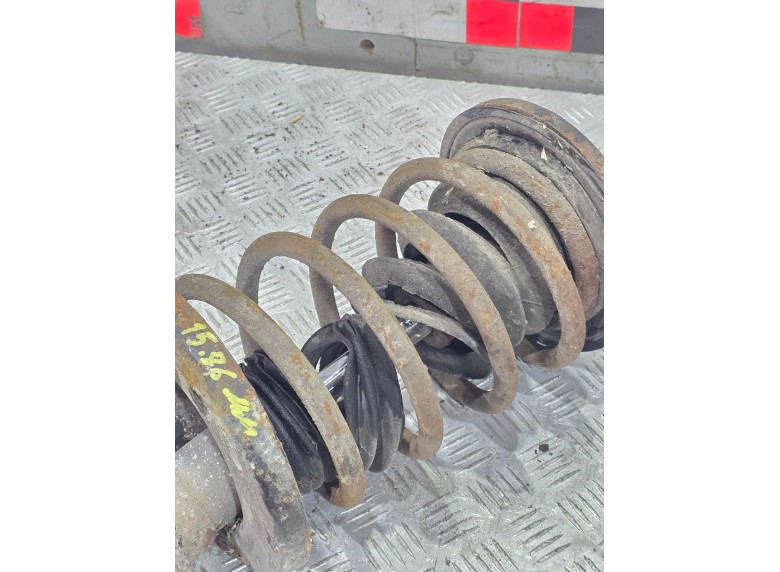 Пружина передняя к Audi A6, 1995г.