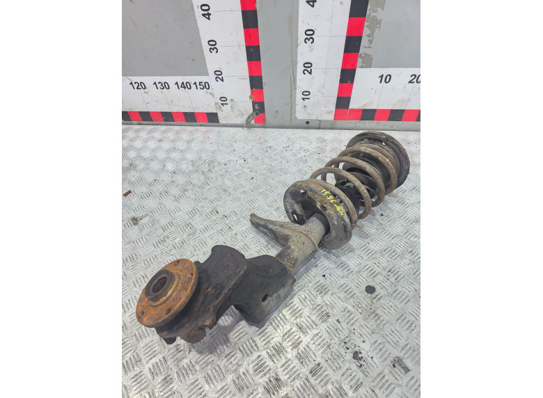 Кулак поворотный левый к Audi A6, 1995г.