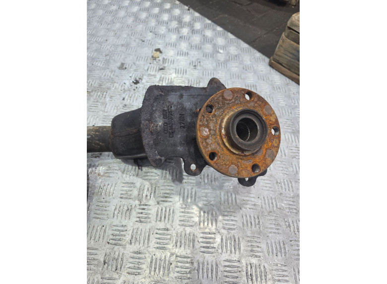 Кулак поворотный левый к Audi A6, 1995г.