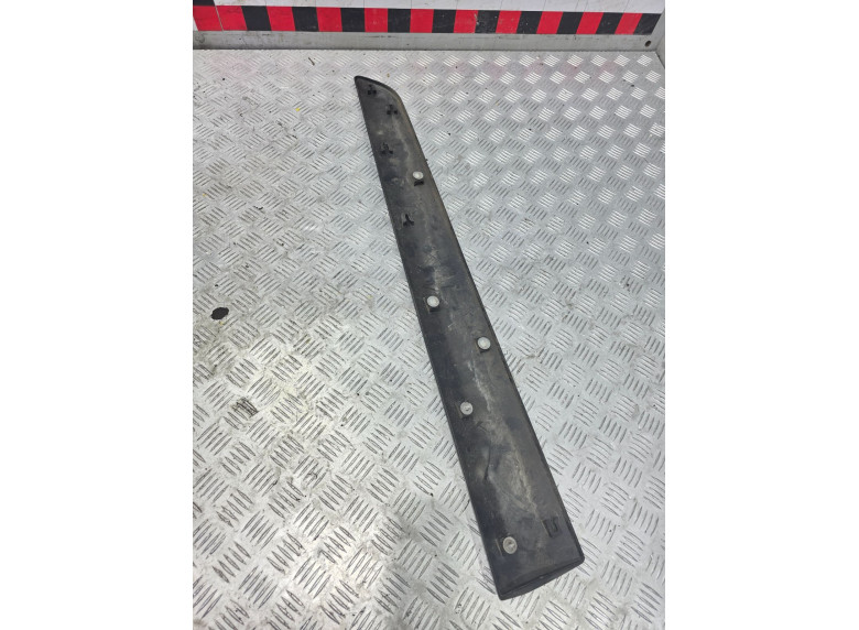 Молдинг двери передней левой к Citroen Jumpy, 2008г.