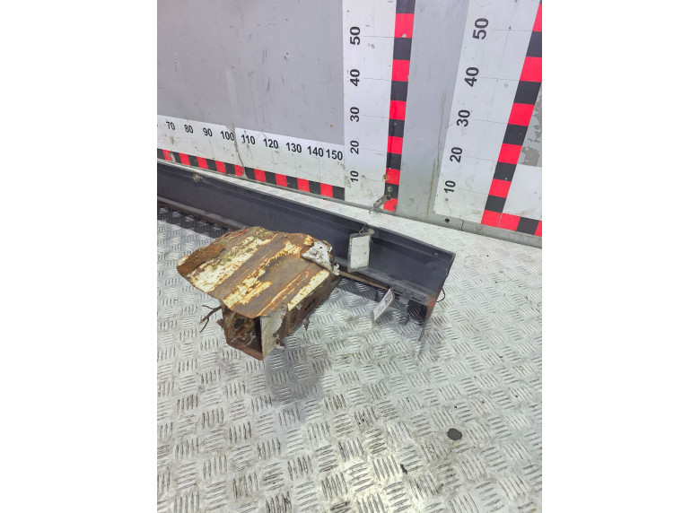 Подножка к Volkswagen Crafter, 2009г.