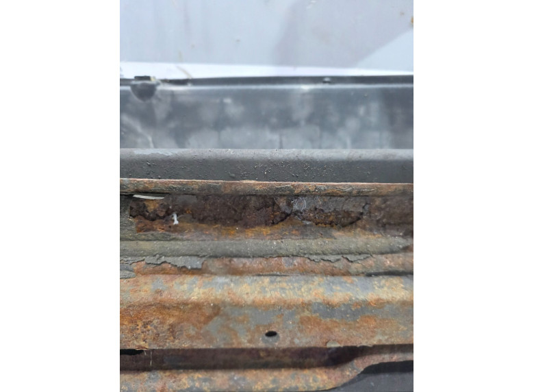 Подножка к Volkswagen Crafter, 2009г.