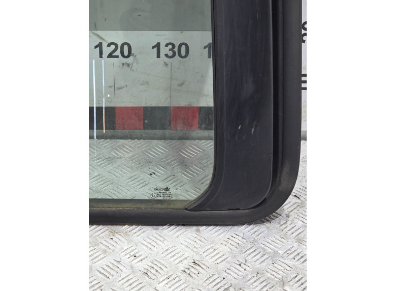 Стекло кузовное боковое левое к Fiat Ducato, 1999г.