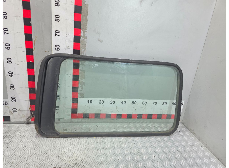 Стекло кузовное боковое правое к Fiat Ducato, 1999г.