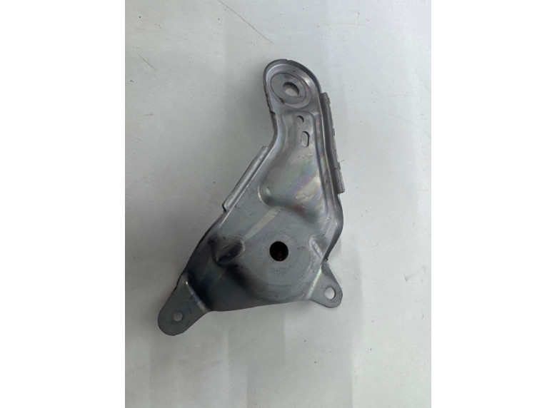 Кронштейн к BMW XM G09, 2023г.