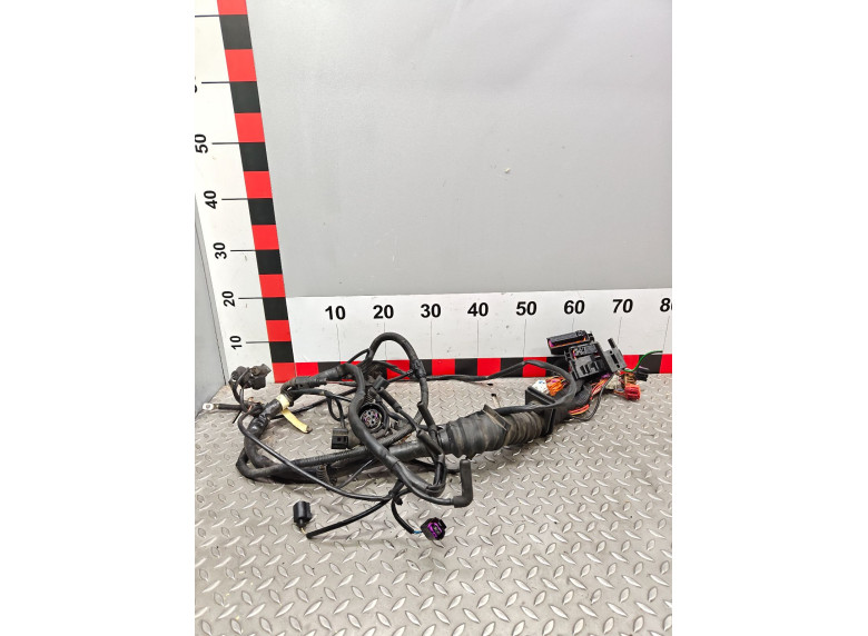 Проводка двигателя к Volkswagen Passat