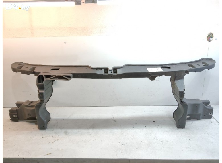 Передняя панель крепления облицовки (телевизор) к Volkswagen Transporter 2016 г.